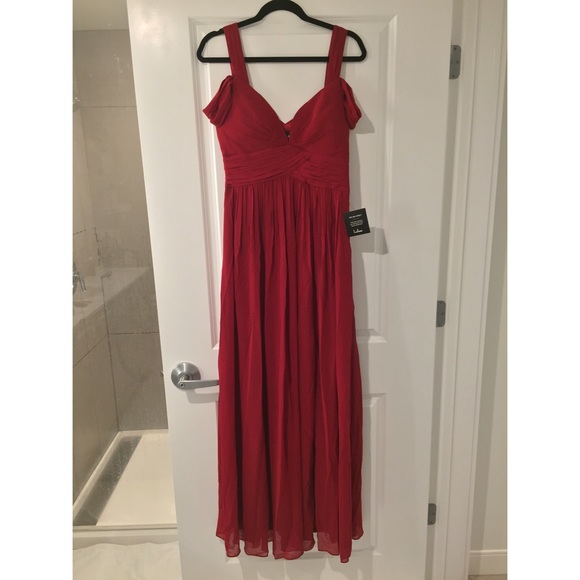 Lulus Dresses & Skirts - Formal plunge sweetheart off the shoulder dress